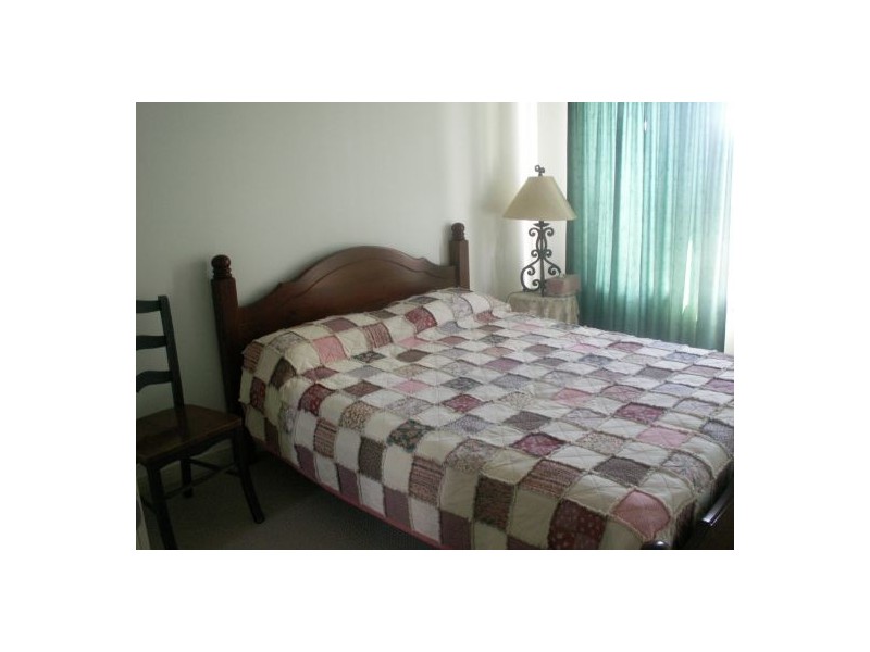 42 Earl St Vincent Cct, Eli Waters QLD 4655