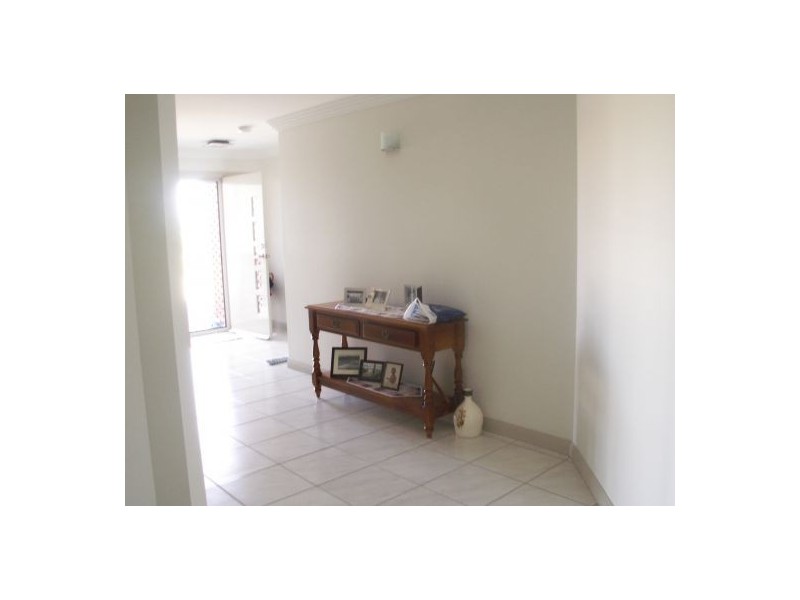 42 Earl St Vincent Cct, Eli Waters QLD 4655