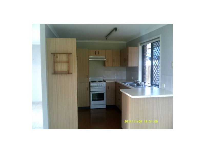 33 Ocean Street, Torquay QLD 4655