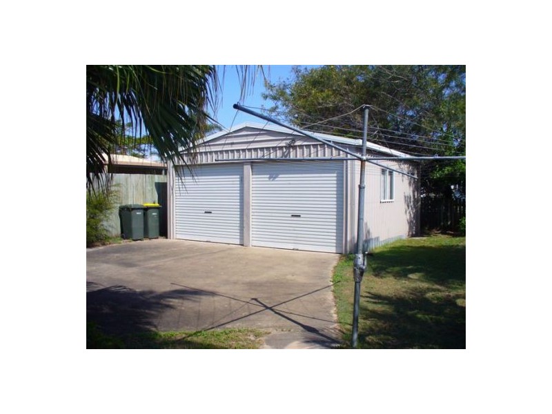 33 Ocean Street, Torquay QLD 4655