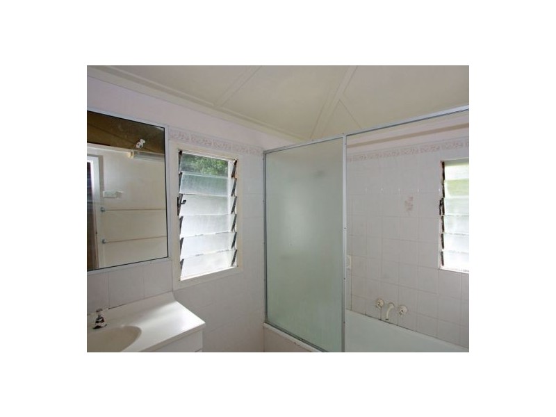 26 Kent  Stret,, Urangan QLD 4655