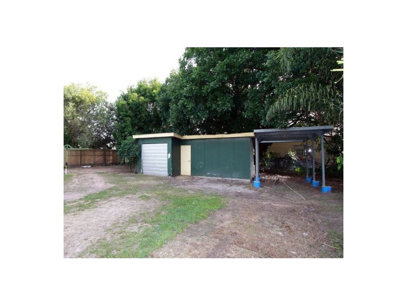 26 Kent  Stret,, Urangan QLD 4655