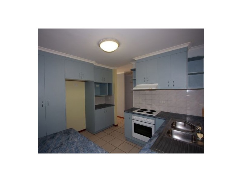 2 Meledie Avenue, Kawungan QLD 4655