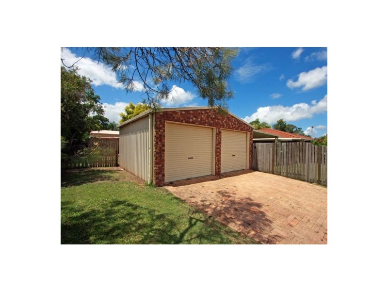 2 Meledie Avenue, Kawungan QLD 4655