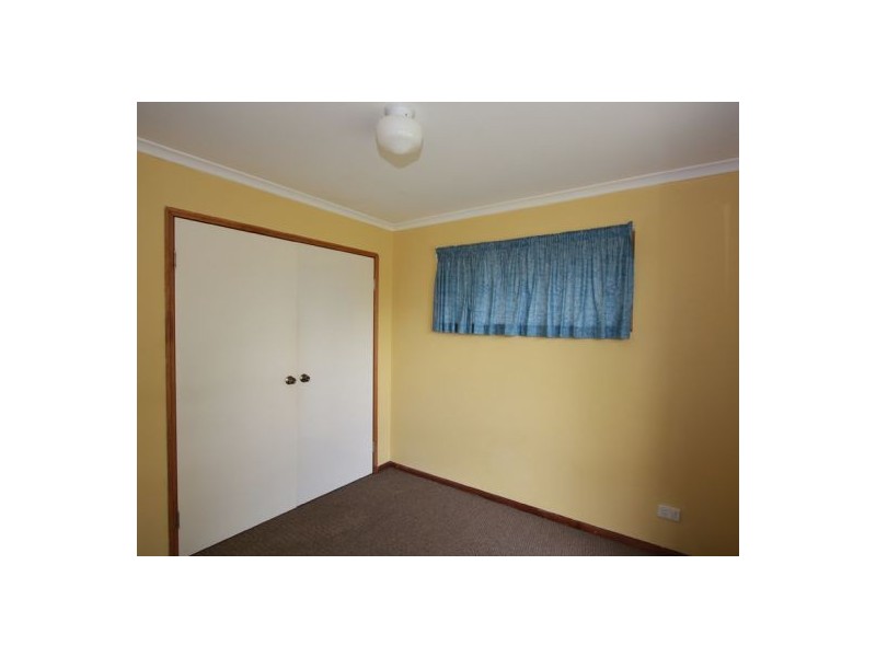 2 Meledie Avenue, Kawungan QLD 4655