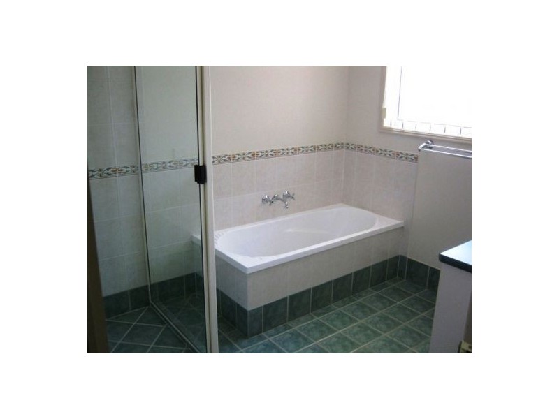 35 St Joseph Drive, Urraween QLD 4655