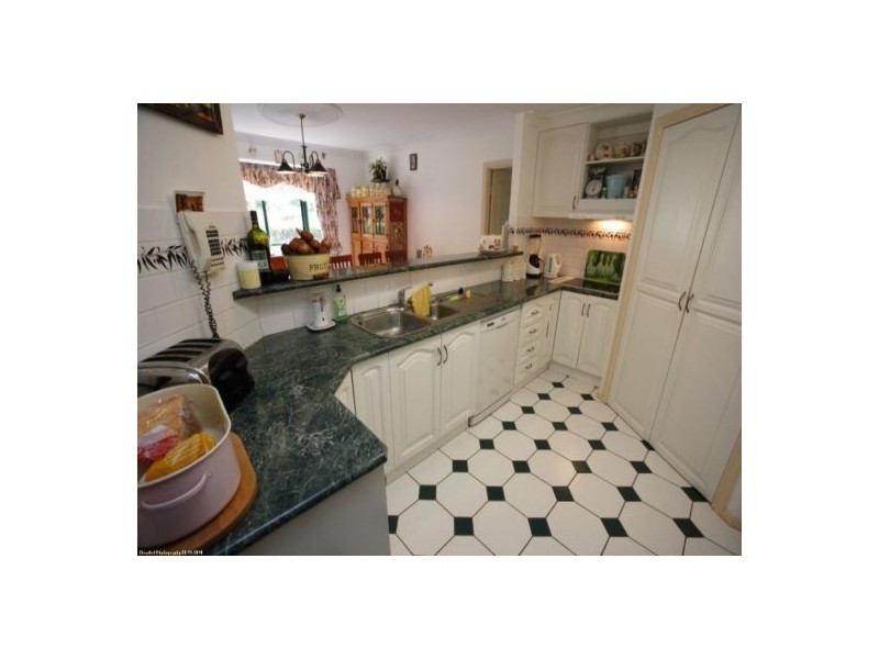 3  Howea Court, Dundowran Beach QLD 4655