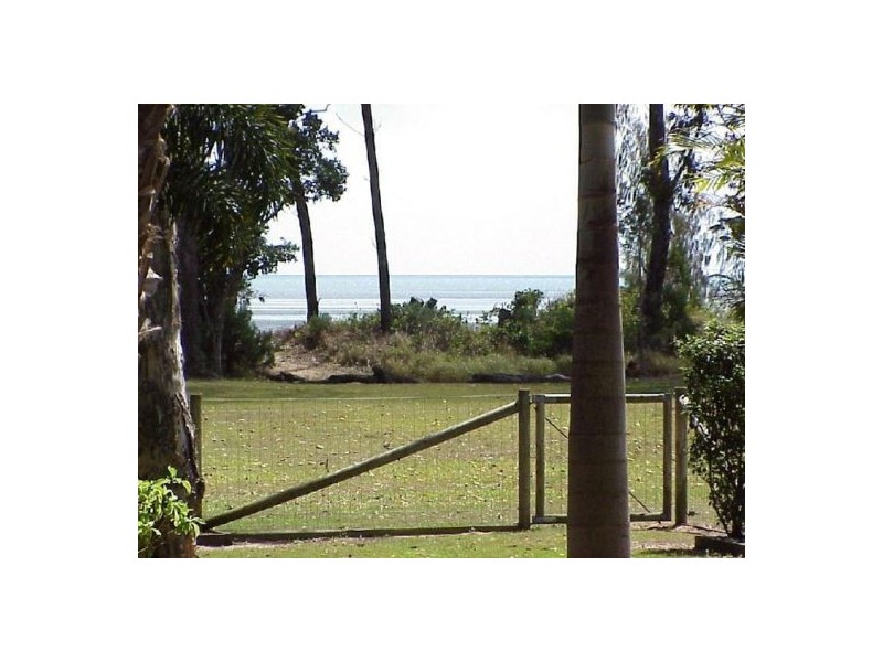 3  Howea Court, Dundowran Beach QLD 4655