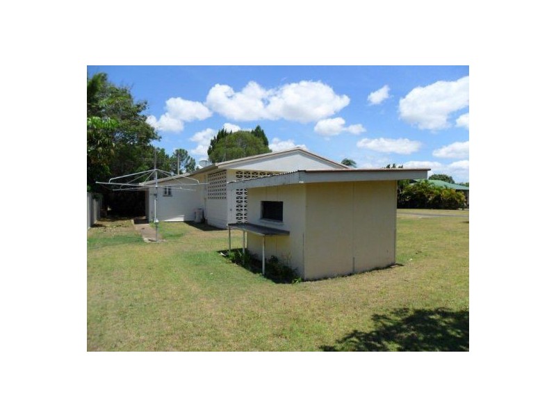 4 Brown Street, Torquay QLD 4655