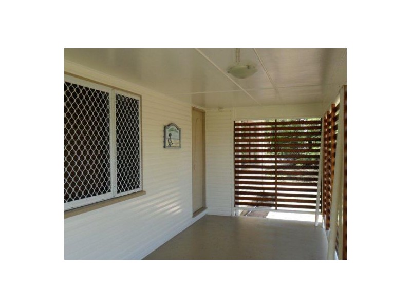 4 Brown Street, Torquay QLD 4655
