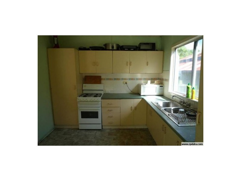 220 Esplanade, Pialba QLD 4655