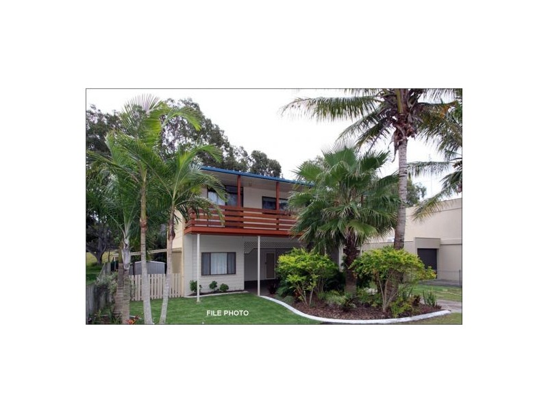 661 Esplanade, Urangan QLD 4655