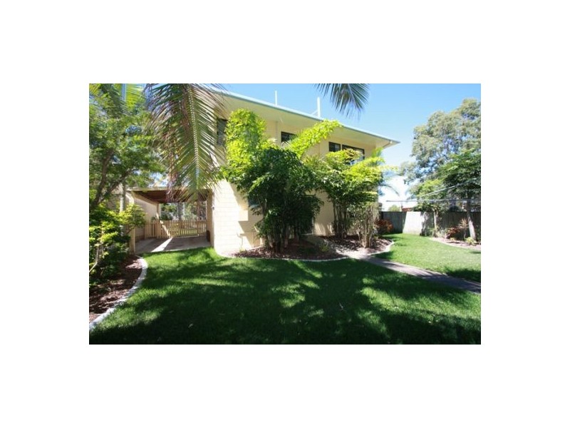 661 Esplanade, Urangan QLD 4655