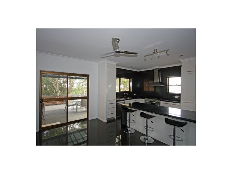 10 Trobriand Place, Kawungan QLD 4655