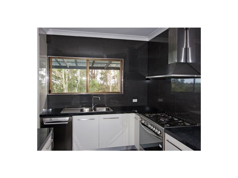 10 Trobriand Place, Kawungan QLD 4655