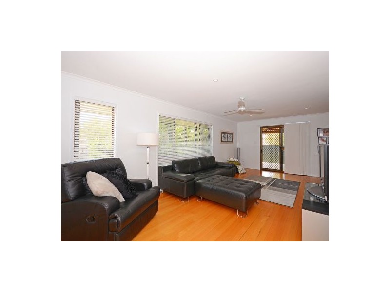 55 John St, Scarness QLD 4655