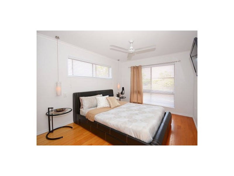 55 John St, Scarness QLD 4655