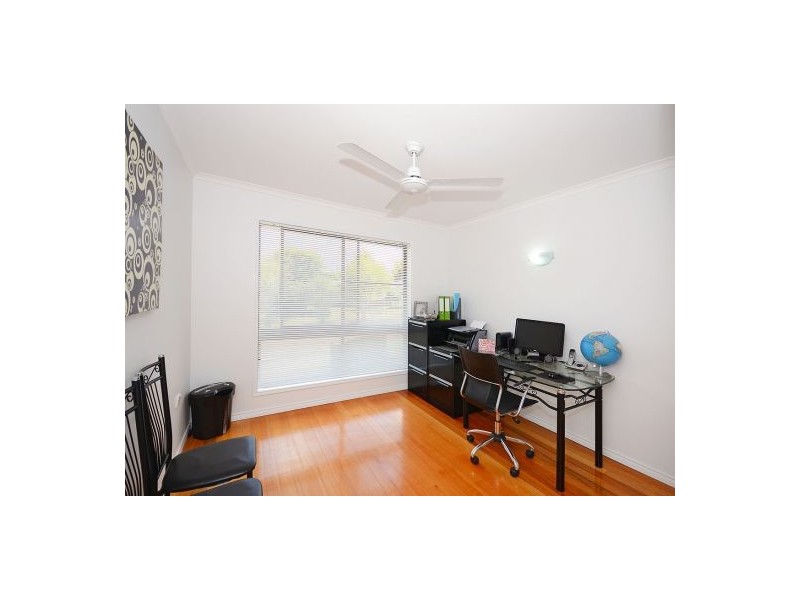 55 John St, Scarness QLD 4655
