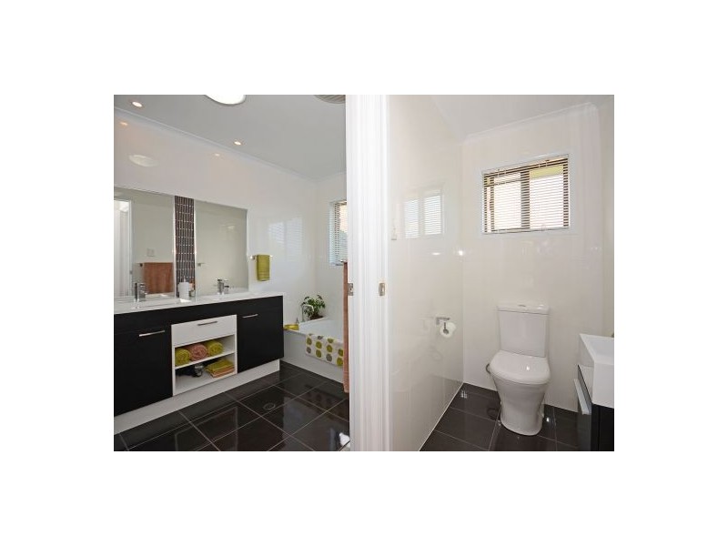 55 John St, Scarness QLD 4655
