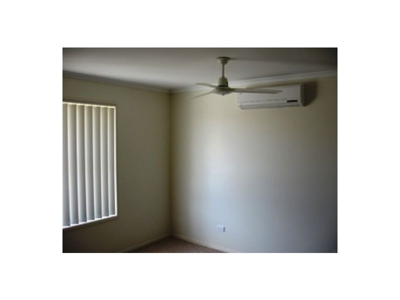 2/10 Joselyn Drive, Point Vernon QLD 4655