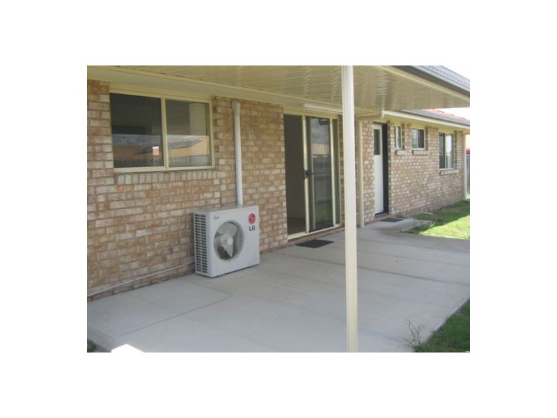 2/10 Joselyn Drive, Point Vernon QLD 4655