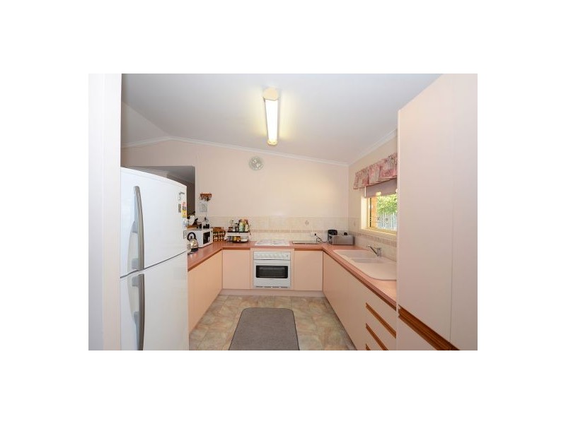 101 North Street, Point Vernon QLD 4655