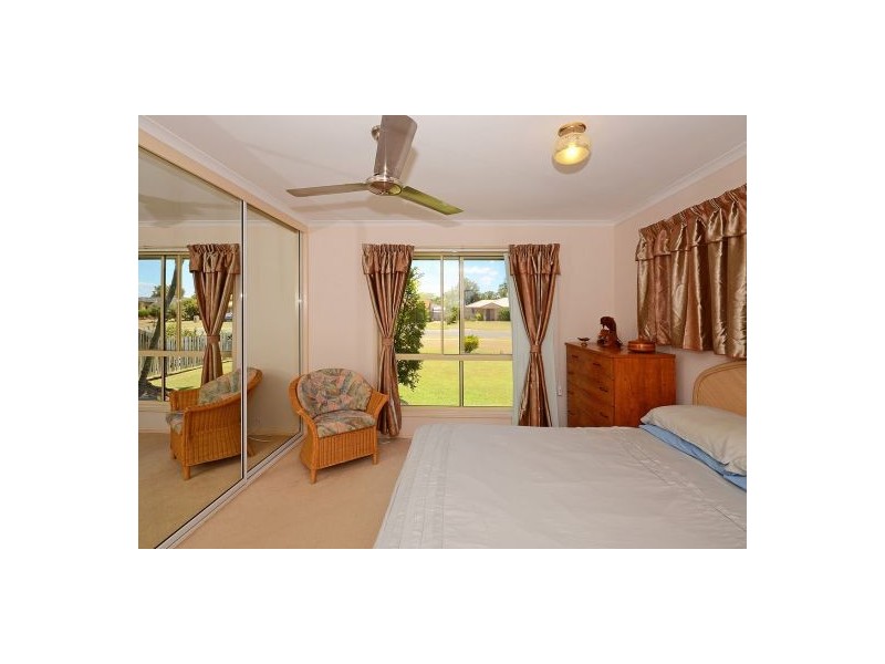 101 North Street, Point Vernon QLD 4655