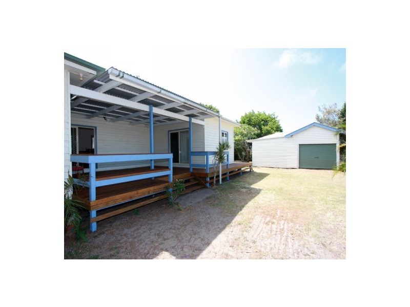 110 Cunningham Street, Urangan QLD 4655