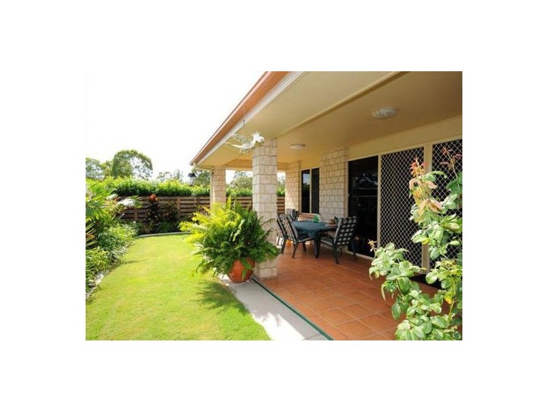 22 Lucas Dr, Burrum Heads QLD 4659