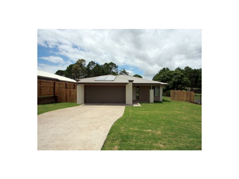 8 Morgan Circuit, Urraween QLD 4655