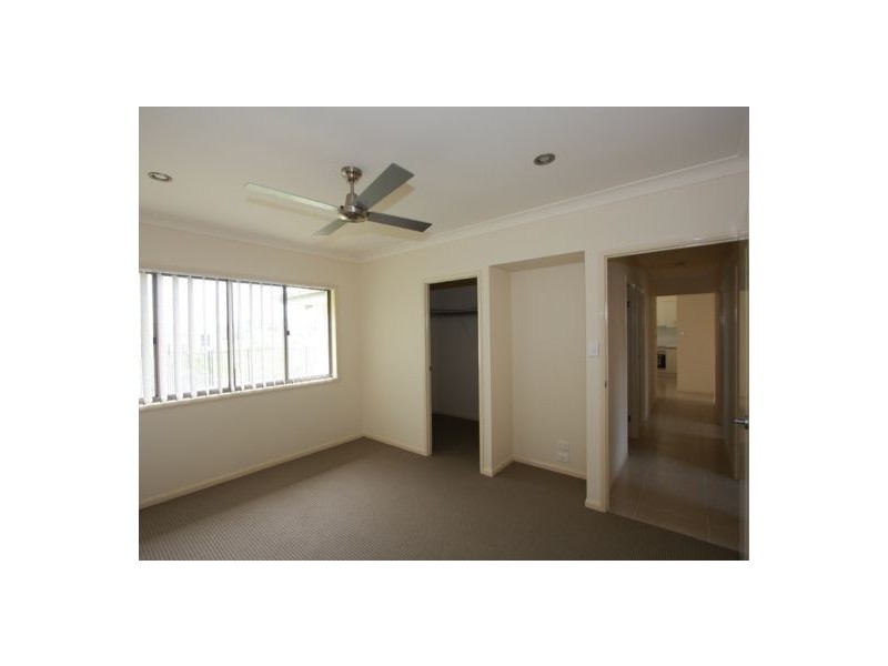 8 Morgan Circuit, Urraween QLD 4655