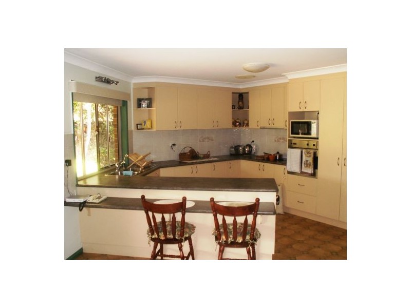 1 Kariss Dr, Dundowran Beach QLD 4655
