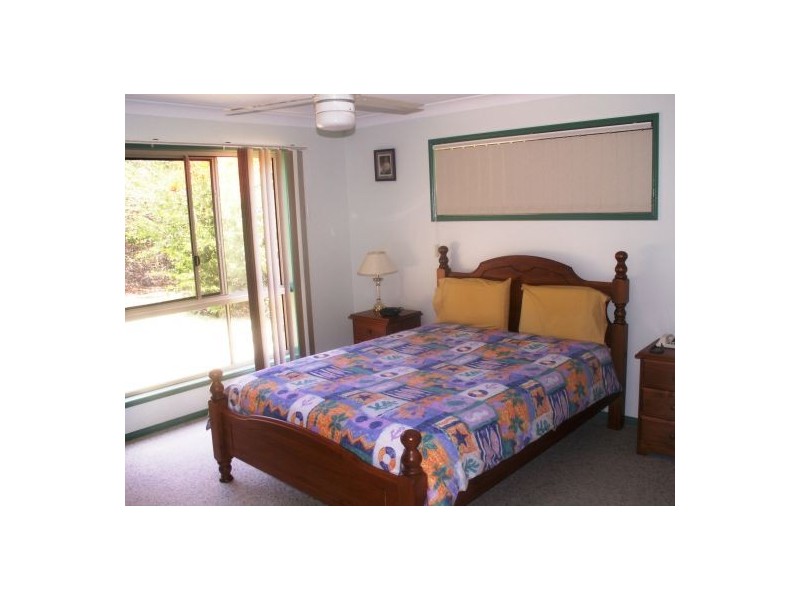 1 Kariss Dr, Dundowran Beach QLD 4655