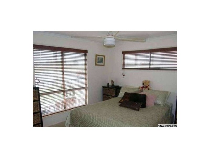 13 Honiton Street, Torquay QLD 4655