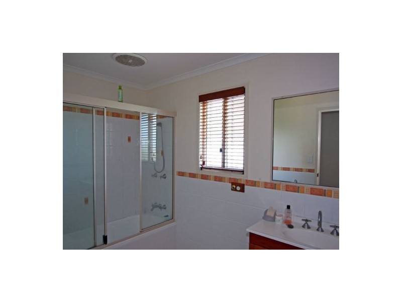 13 Honiton Street, Torquay QLD 4655