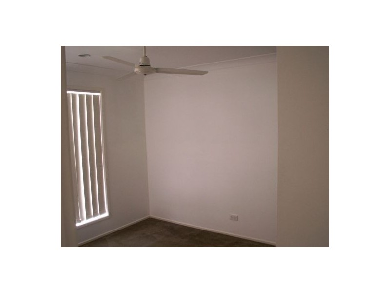 39 LADY PENRHYN DRIVE, Eli Waters QLD 4655