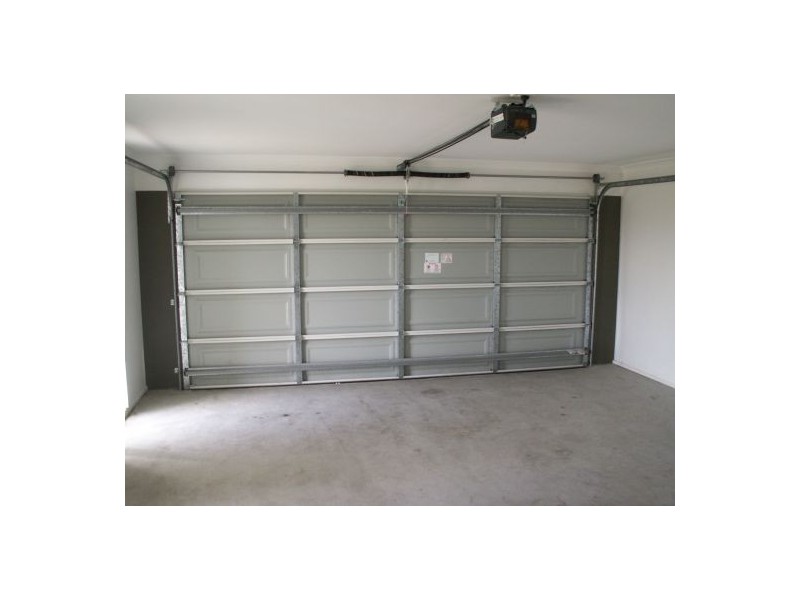 39 LADY PENRHYN DRIVE, Eli Waters QLD 4655