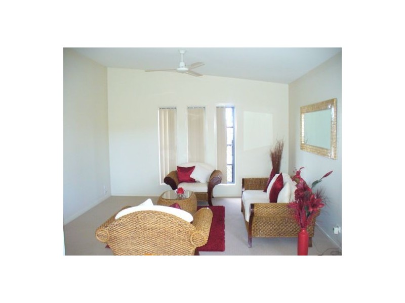 9 Harly Court, Urraween QLD 4655