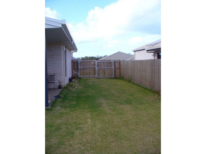 9 Harly Court, Urraween QLD 4655