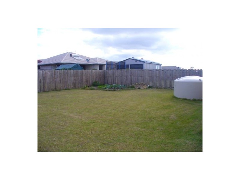 9 Harly Court, Urraween QLD 4655
