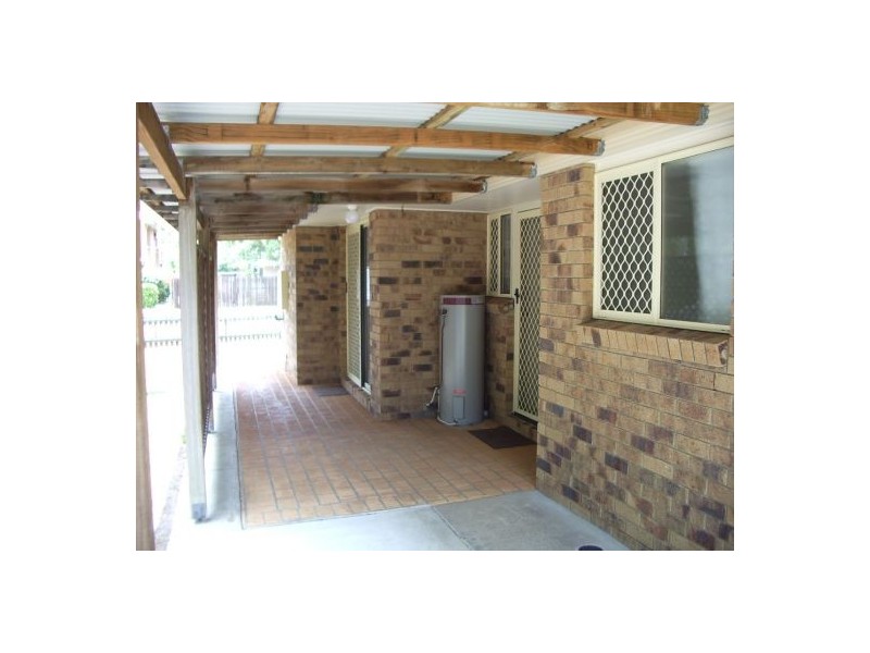 39 Cunningham Street, Urangan QLD 4655