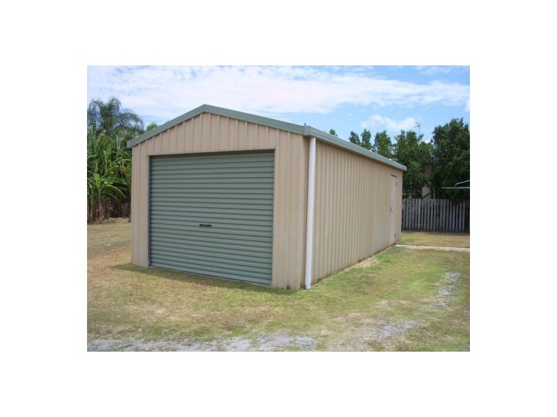 39 Cunningham Street, Urangan QLD 4655