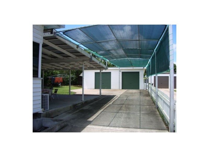 43 Kent Street, Urangan QLD 4655