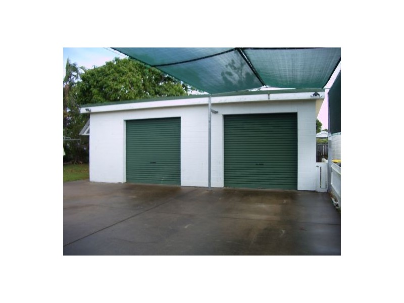 43 Kent Street, Urangan QLD 4655