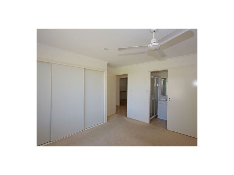 3 Jasper Court, Urangan QLD 4655