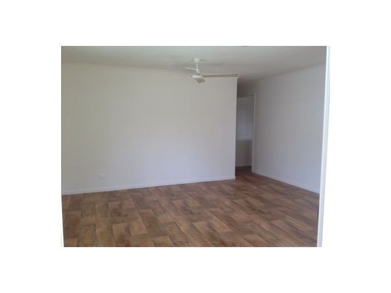 12 Cooloola Cres, Urangan QLD 4655