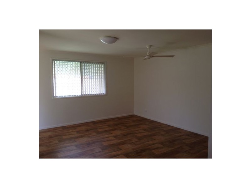 12 Cooloola Cres, Urangan QLD 4655