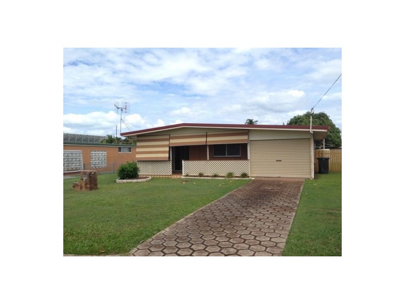 12 Cooloola Cres, Urangan QLD 4655