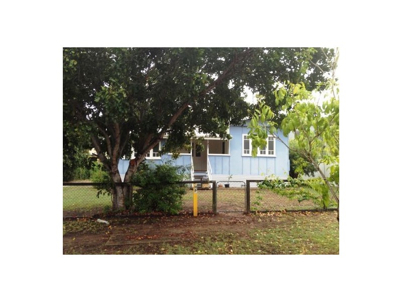 237 Cypress Street, Urangan QLD 4655