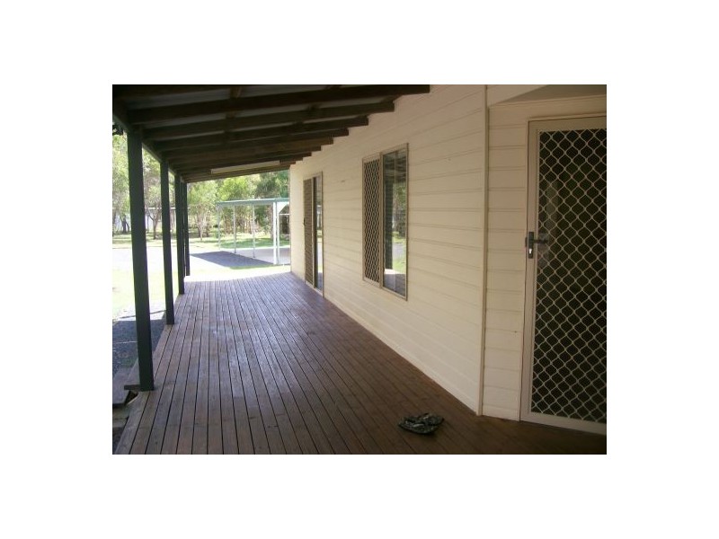 33 Amos Road, Urangan QLD 4655